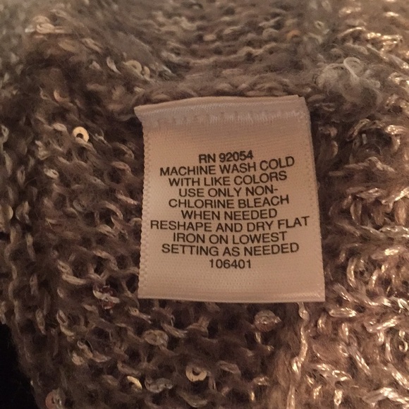 Liz Claiborne sequin super soft sweater EUC - Picture 7 of 7